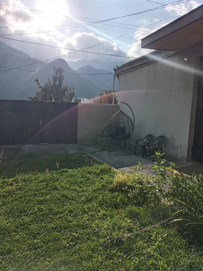 Cozy House Kazbegi Hotel Bagian luar foto